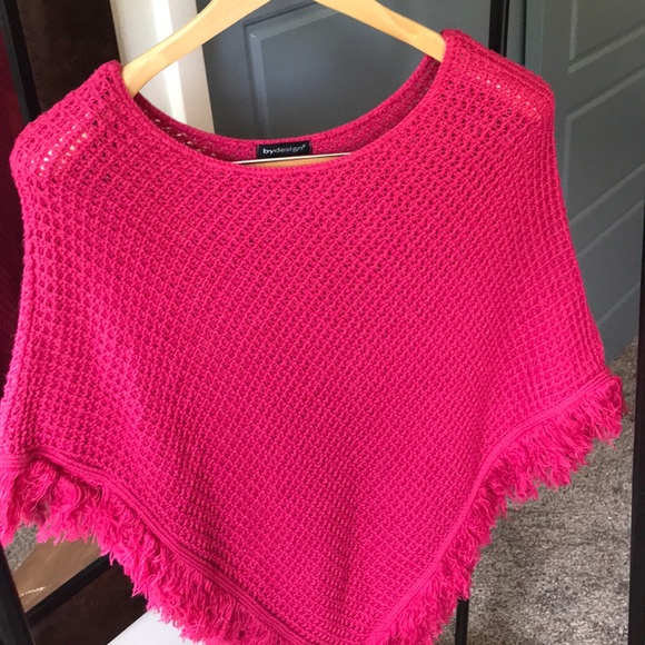 Fuscia poncho w fringe trim Size Small Fall poncho - Picture 2 of 6